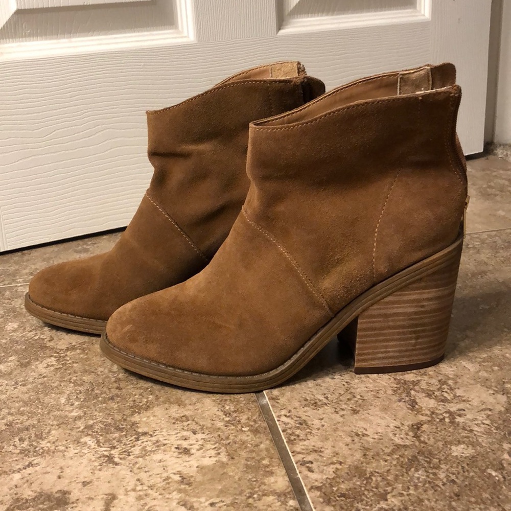 Steve Madden suede booties